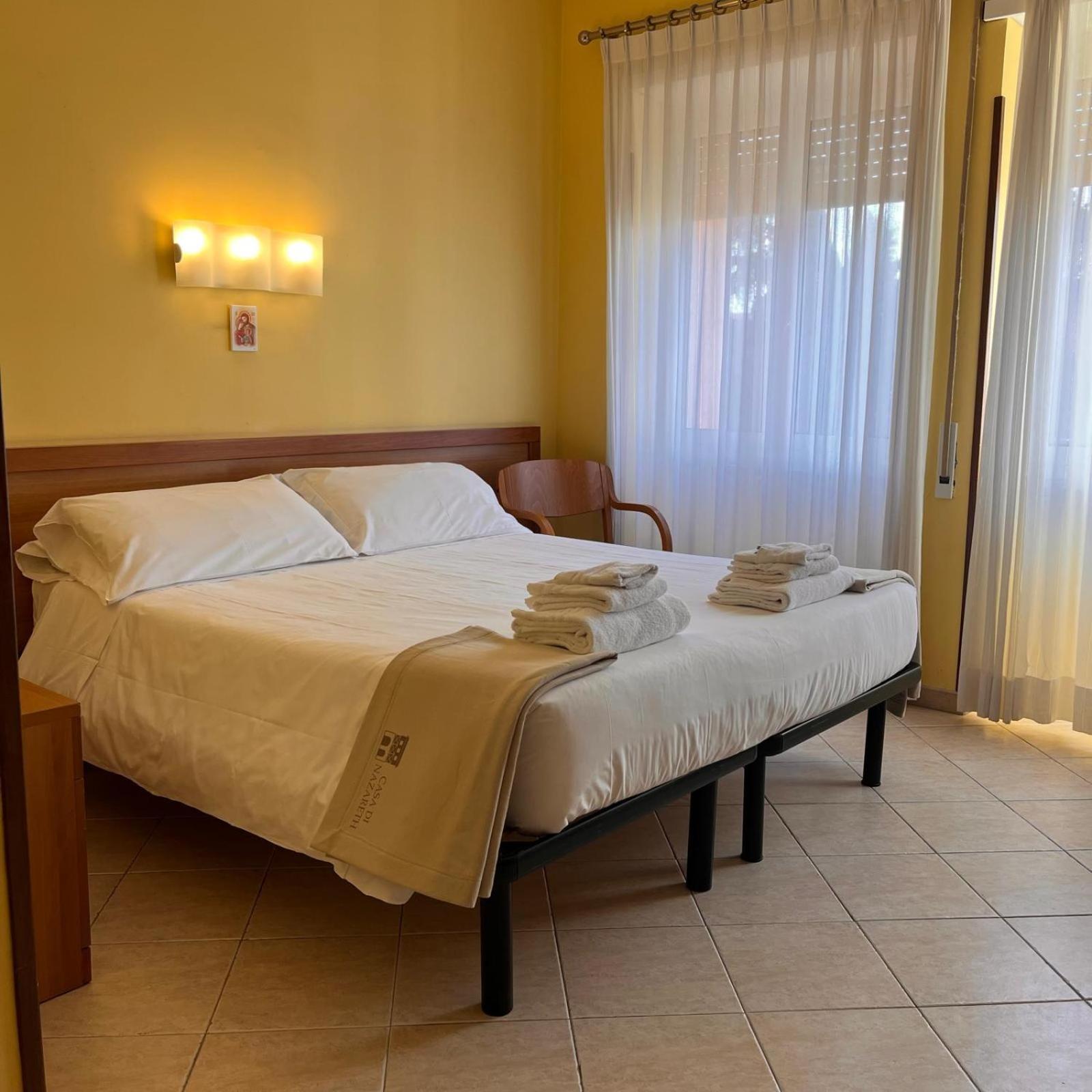 La Casa Di Nazareth Hotel Roma Ngoại thất bức ảnh