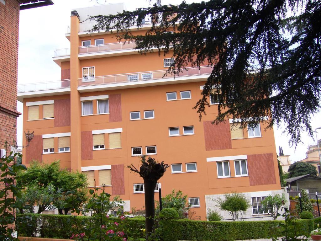 La Casa Di Nazareth Hotel Roma Ngoại thất bức ảnh